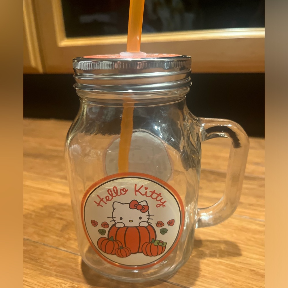 Hello Kitty Fall Limited Edition Glassware Drink ware NEW NWT